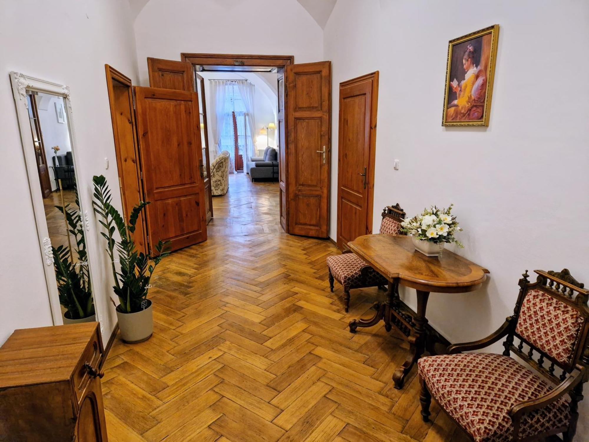 Marina Old Town Apartment โกชิเซ ภายนอก รูปภาพ